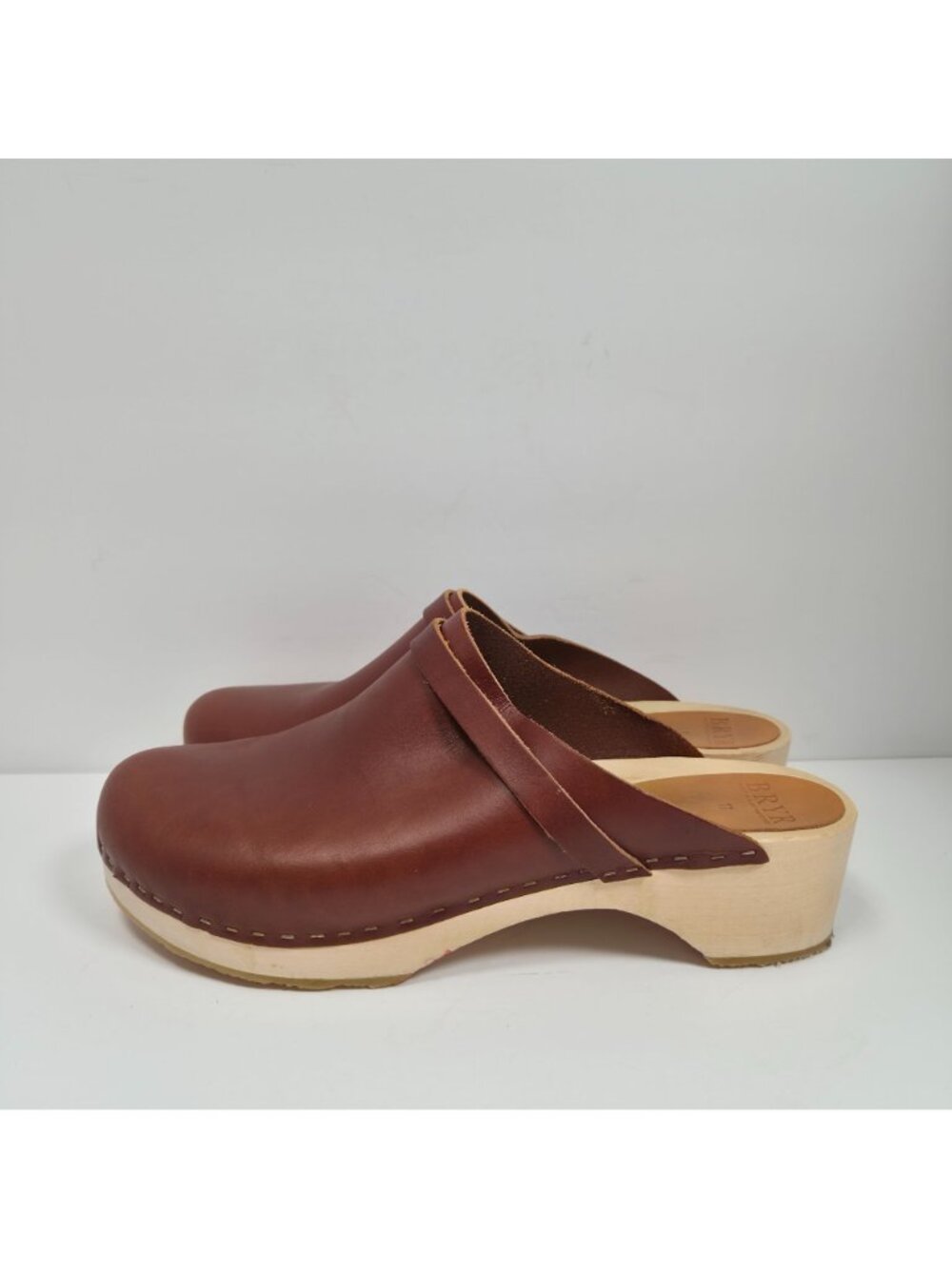 Bryr Handmade Women's Crafted in San Francisco Brown Leather Clogs US Size 11 - Picture 2 of 9